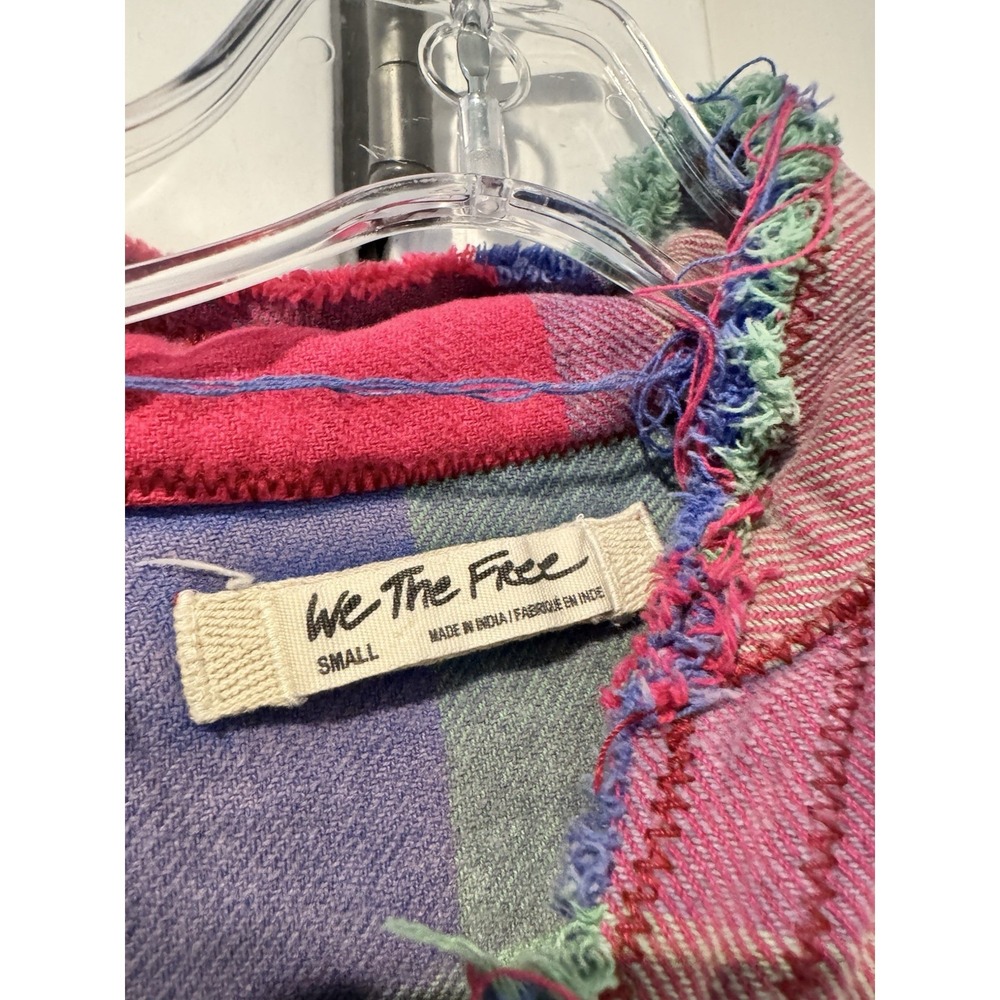 We The Free Women's Plaid Shirt Jacket Raw Hem Distressed Boho Pink Green S - Picture 11 of 13
